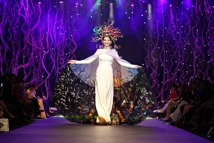 Sao Việt nhiều lần quot;muối mặtquot; vì vồ ếch do giày cao gót - 5