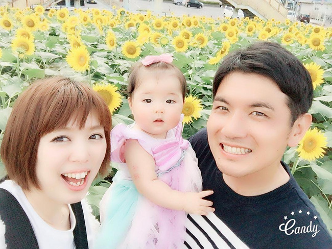 Cô bé quot;vừa ngủ, vừa ănquot; khiến nhiều người quot;thèm con gáiquot; - 5