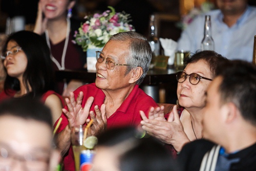 Thu Minh nức nở xin lỗi bố mẹ vì ồn ào thời gian qua - 6