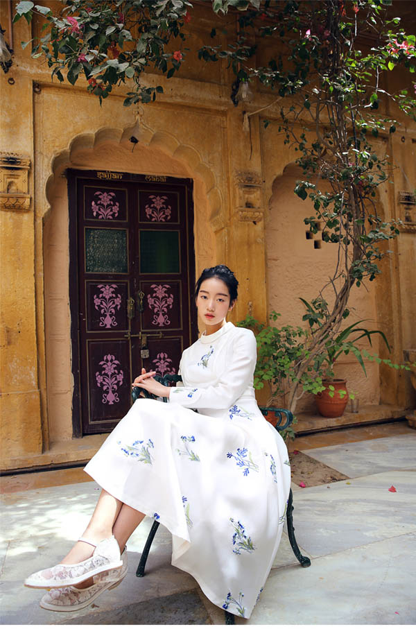 quot;Đánh thứcquot; mùa thu với những mẫu váy không thể ngọt ngào hơn - 2