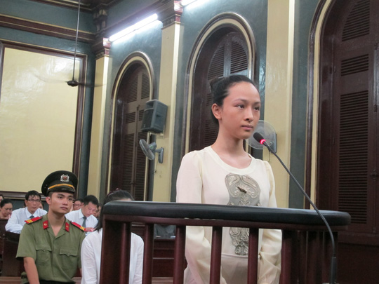 Người phụ nữ quyền lực đằng sau Hoa hậu Phương Nga là ai? - 2