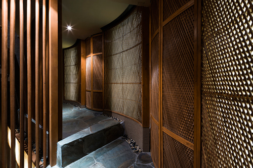 Nhà hàng độc đáo giữa trung tâm Hà Nội lên báo Mỹ - 5