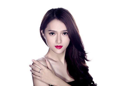 Sơn Tùng “kết nối yêu thương” cùng Minh Hằng - 4