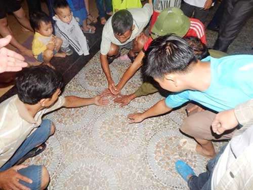 Bí ẩn nền nhà nóng lên 50 độ C giữa trời mưa gió - 1