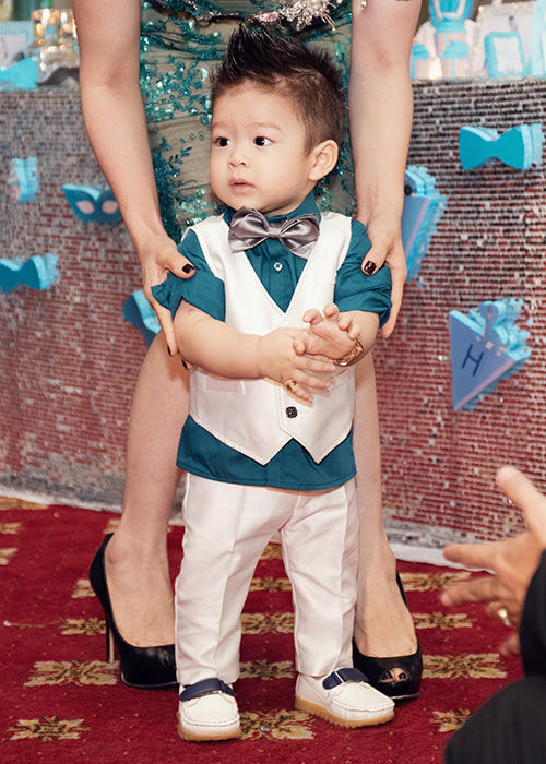 Nhật Kim Anh tổ chức tiệc thôi nôi hoành tráng cho con trai đầu lòng - 6