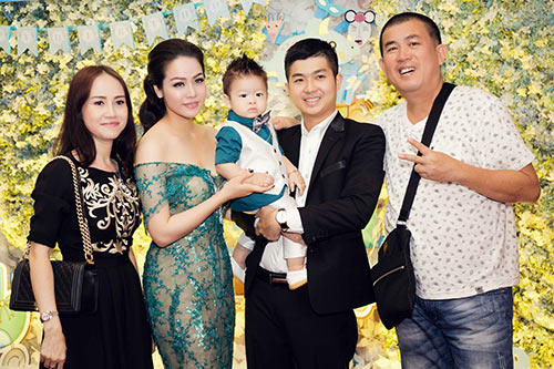 Nhật Kim Anh tổ chức tiệc thôi nôi hoành tráng cho con trai đầu lòng - 12