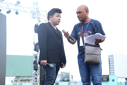 Nhật Tinh Anh trẻ trung, đối lập Quang Lê trầm ngâm khi tập luyện - 2