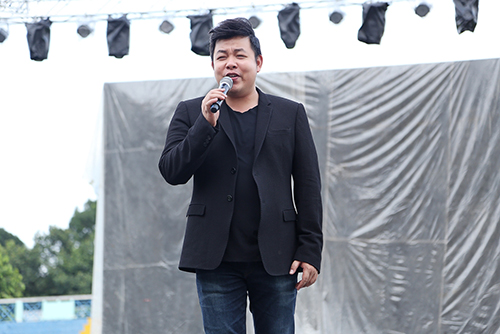 Nhật Tinh Anh trẻ trung, đối lập Quang Lê trầm ngâm khi tập luyện - 3