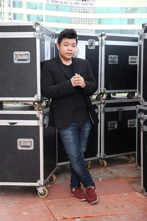 Nhật Tinh Anh trẻ trung, đối lập Quang Lê trầm ngâm khi tập luyện - 8