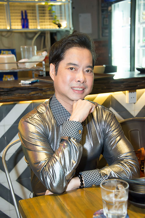 Sống khép kín, không tụ tập đã lâu, Ngọc Sơn bỗng phá lệ đến mừng sinh nhật Lâm Vũ - 2