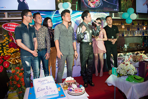 Sống khép kín, không tụ tập đã lâu, Ngọc Sơn bỗng phá lệ đến mừng sinh nhật Lâm Vũ - 3