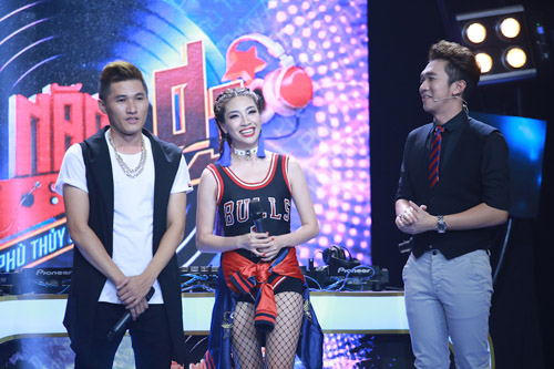 Tóc Tiên xinh đẹp bên cạnh quot;bạn trai tin đồnquot; trong đêm Chung kết Tài Năng DJ - 12