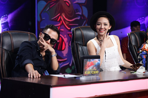 Tóc Tiên xinh đẹp bên cạnh quot;bạn trai tin đồnquot; trong đêm Chung kết Tài Năng DJ - 3