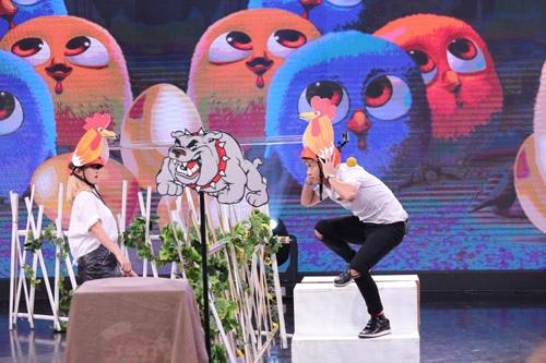 Không phải Bảo Anh, Hồ Quang Hiếu dẫn cô gái trẻ đẹp đi gặp Trấn Thành, Việt Hương - 10