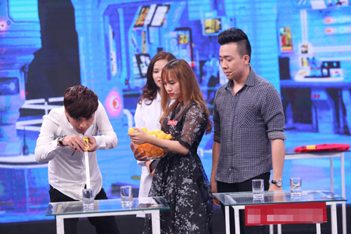 Không phải Bảo Anh, Hồ Quang Hiếu dẫn cô gái trẻ đẹp đi gặp Trấn Thành, Việt Hương - 8