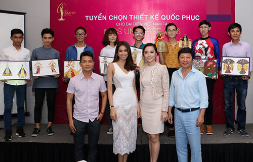 Á hậu Lệ Hằng khoe vòng 1 gợi cảm khi hội ngộ Phạm Hương - 11