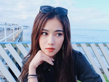 Milan Phạm đẹp ngọt ngào khi "đi trốn" ở nước Úc xinh đẹp
