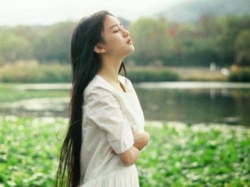 Cả đời tôi chưa phải quỳ gối trước mặt ai nhưng khi gặp vợ anh, tôi đã phải làm điều đó