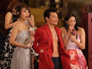 Lifestyle - Trần Bảo Sơn tự tin khoe cơ bụng 6 múi bên cạnh Trương Quân Ninh