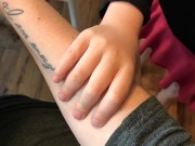 Làm mẹ - Trẻ hay "nói leo" khi mẹ đang trò chuyện, hãy thử dùng phương pháp này