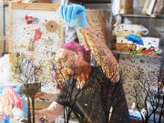 Nhà đẹp - Đừng treo tranh giấy, tranh vải nữa, giờ hãy treo tranh kính 3D đẹp mê mẩn