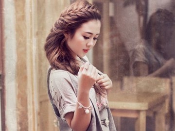 [Video] Mỗi ngày một kiểu tóc, cả tuần vạn người mê