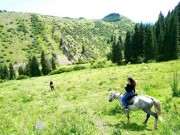 Eva tám - 28 tuổi - Cô gái trẻ sẵn sàng từ bỏ mọi thứ, "sống bụi đời" trên khắp thế gian