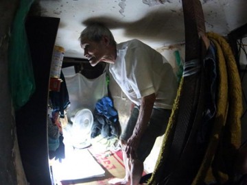 Những căn nhà nhỏ nhất Thủ đô, phải nằm nghiêng mới đủ chỗ