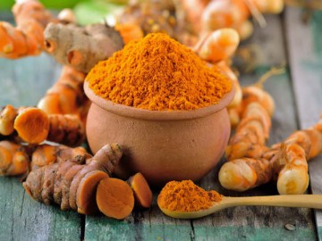 10 cách sử dụng nghệ để điều trị viêm khớp