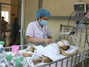 Tin tức - Bé trai 18 tháng tuổi nguy kịch vì ngã úp mặt vào bể cá cảnh đặt trong nhà