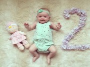 Làm mẹ - Trẻ 2 tháng tuổi biết làm những gì?