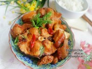 Bếp Eva - Bí quyết cho món cá trắm kho riềng thịt ba chỉ tốn cơm vô cùng