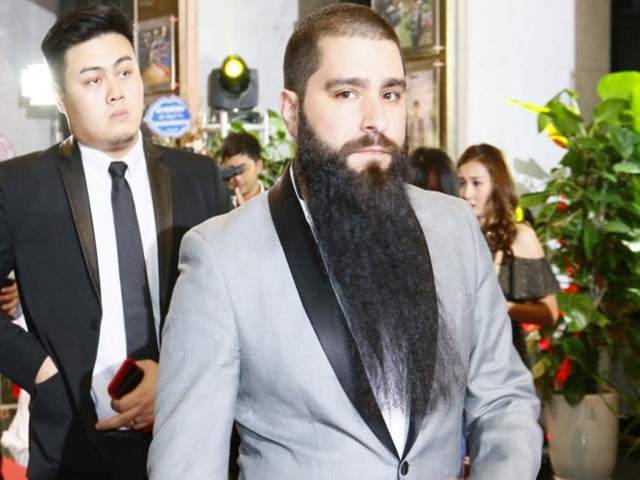 Xôn xao việc đạo diễn 'Kong: Skull Island' bị hành hung tại quán bar ở TP.HCM