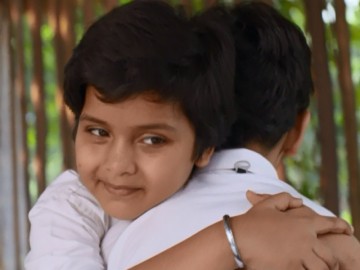 Hồi hộp dõi theo người vợ mất chồng giấu giới tính đứa “con trai” duy nhất