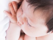 Làm mẹ - Trẻ sơ sinh bị nổi mẩn đỏ nên điều trị như thế nào?