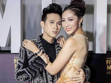 Nguyên Vũ tình cảm ôm ấp Hoa hậu Đại dương Đặng Thu Thảo tại sự kiện