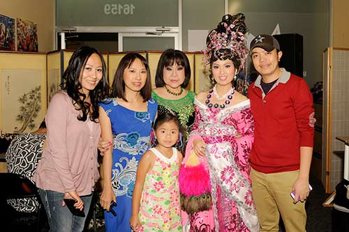 Hà Phương quot;lấy trọnquot; nước mắt khán giả VN tại Mỹ - 14