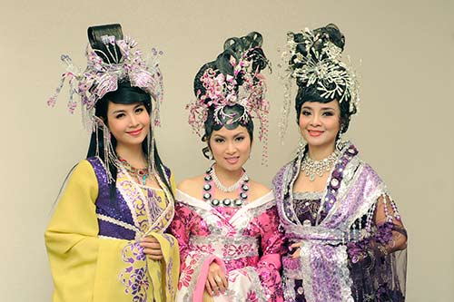 Hà Phương quot;lấy trọnquot; nước mắt khán giả VN tại Mỹ - 4