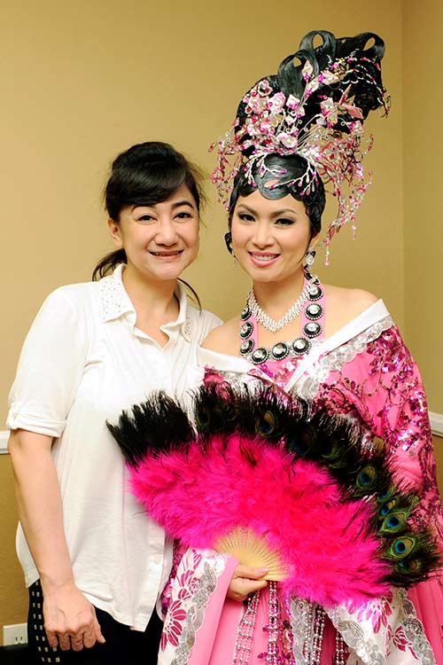 Hà Phương quot;lấy trọnquot; nước mắt khán giả VN tại Mỹ - 11