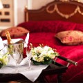 Nhà đẹp - Để hôn nhân mỹ mãn, phải xem giường cưới