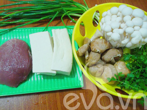 Ingredients for minced meat and mushroom soup