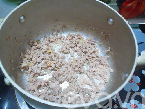 Sautéing minced meat