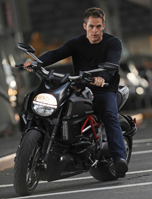 Siêu phẩm trinh thám Jack Ryan tung trailer thần bí - 2