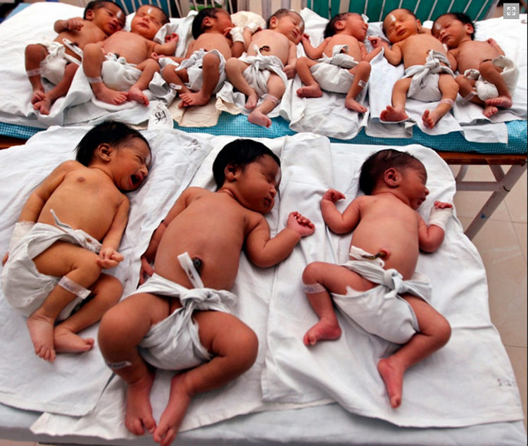 Trẻ sơ sinh tại bệnh viện công ở Venezuela.
