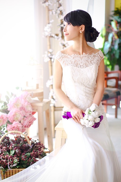 4 mẫu váy #039;cứu tinh#039; cho cô dâu ngực lép - 3
