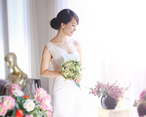 4 mẫu váy #039;cứu tinh#039; cho cô dâu ngực lép - 8