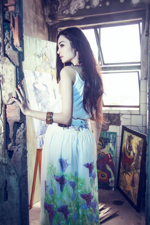 Ngọc Oanh hóa nàng họa sĩ xinh đẹp - 1