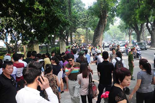 Chùm ảnh: Người dân viếng Đại tướng - 9