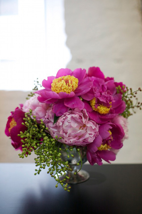 Hoa đẹp 20-10: Cắm Mẫu đơn làm điệu bàn ăn - 7