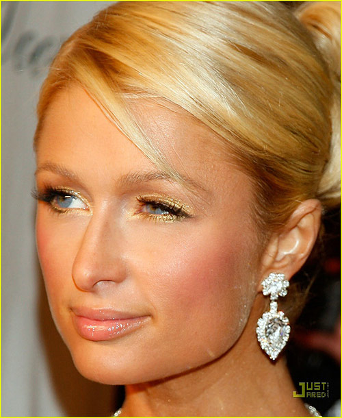 Paris Hilton: Quá nhiều điểm xấu trên cơ thể - 11